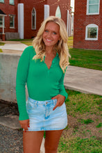 Load image into Gallery viewer, Fall Break Button Sweater - Kelly Green
