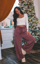 Load image into Gallery viewer, Aspen High Waist Sweatpants - Dark Mauve
