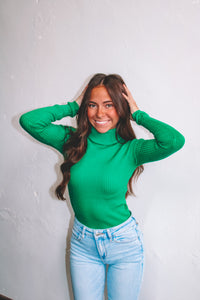 Festive Turtleneck Ribbed Sweater - Green