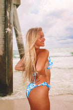 Load image into Gallery viewer, Seaside Ruffle Bikini Set - White/Blue
