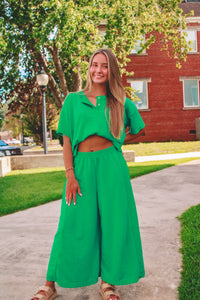 Comfort Mode Two Piece Set - Kelly Green