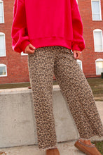 Load image into Gallery viewer, Wilder Leopard Jeans - Mocha
