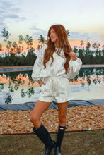 Load image into Gallery viewer, Forrest High Waist Sweat Shorts - Camo
