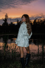 Load image into Gallery viewer, Bayou Zip Up Pullover Jacket - Camo
