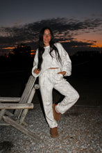 Load image into Gallery viewer, Bayou Sweatpants - Camo
