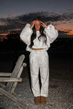 Load image into Gallery viewer, Bayou Sweatpants - Camo
