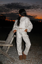 Load image into Gallery viewer, Bayou Sweatpants - Camo
